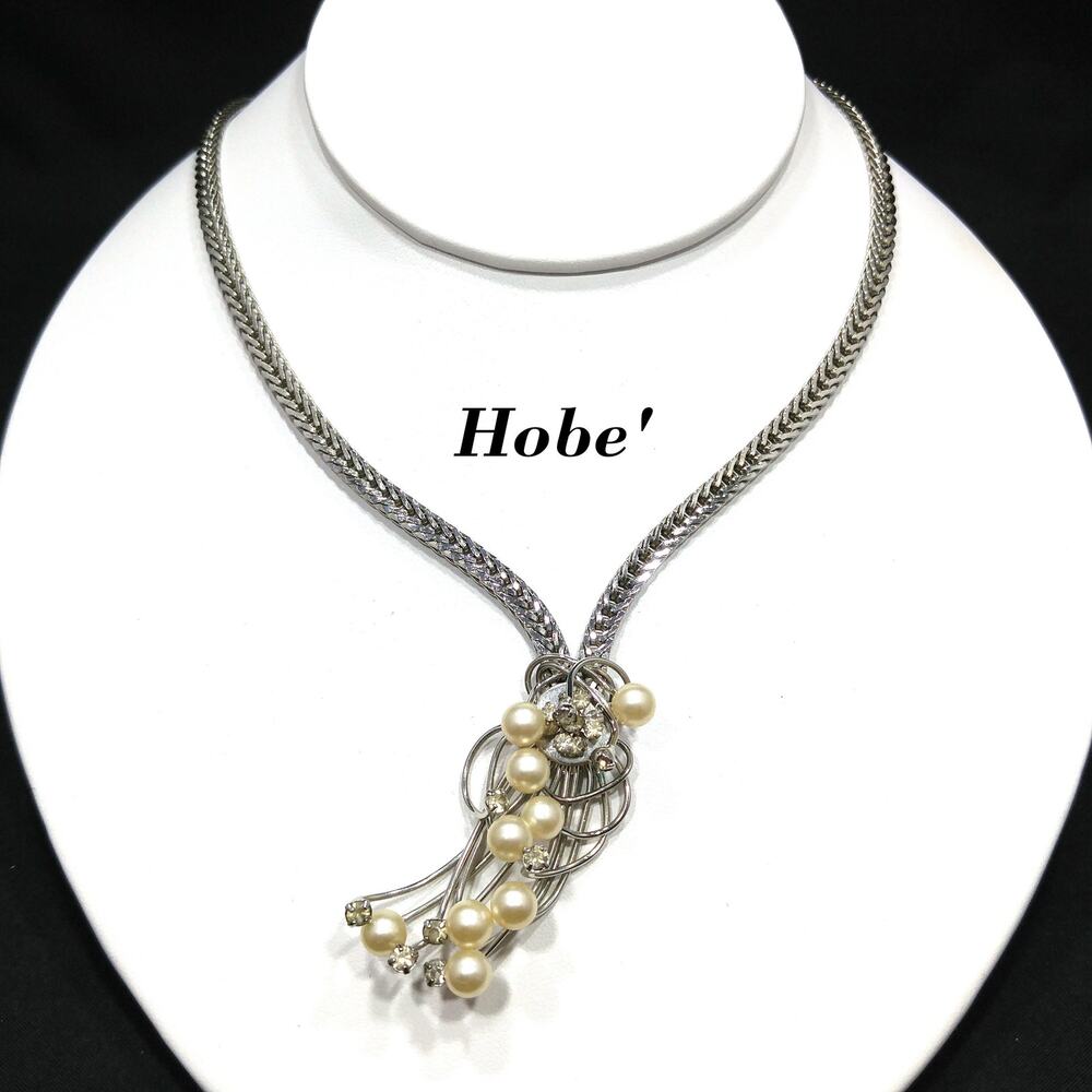 Vintage Hobé Pearl Rhinestone Modernist Necklace 16 Inch